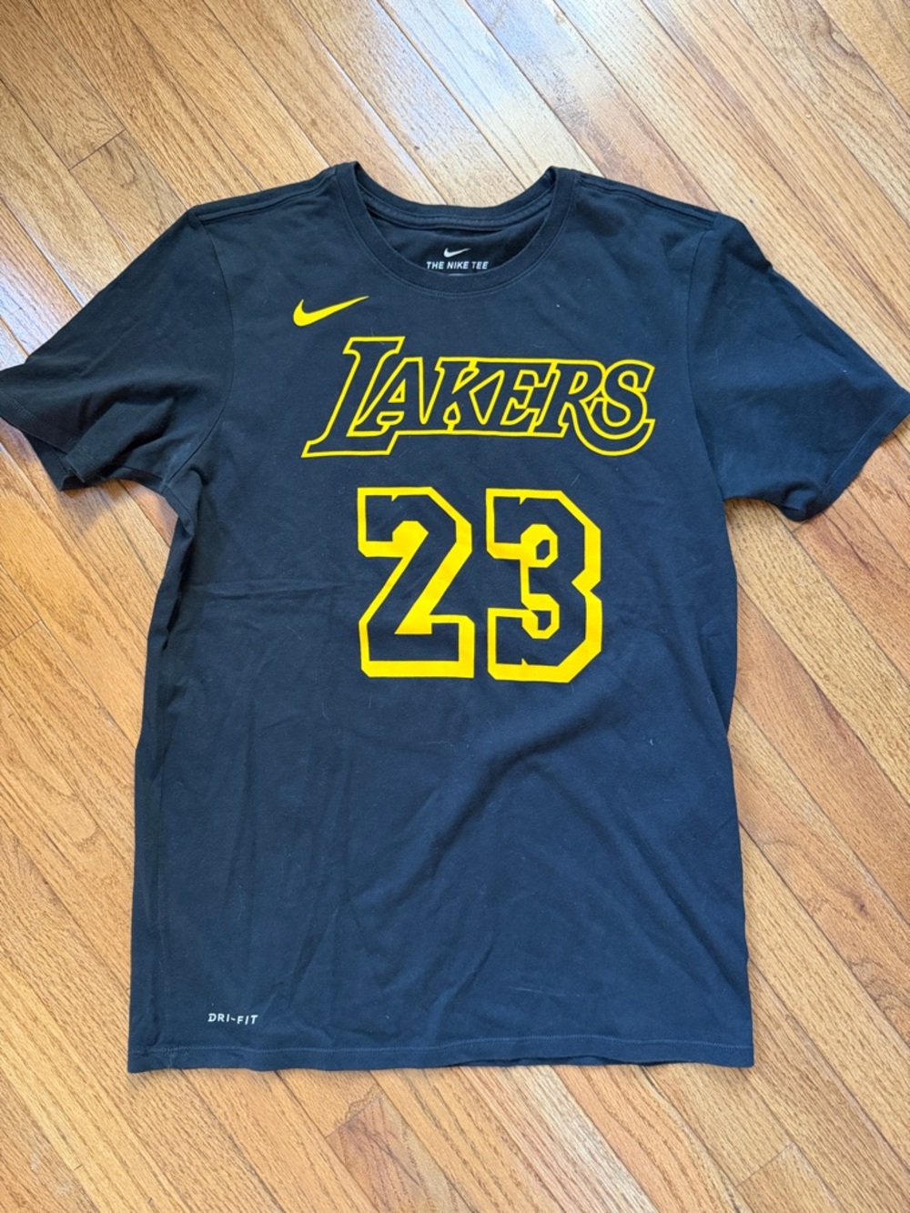 Nike LeBron James Lakers #23 Jersey Tee